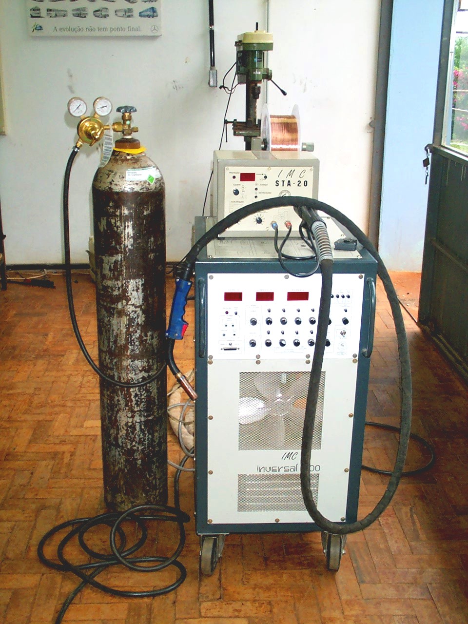 Imagem 21 de 24  -  299 kB